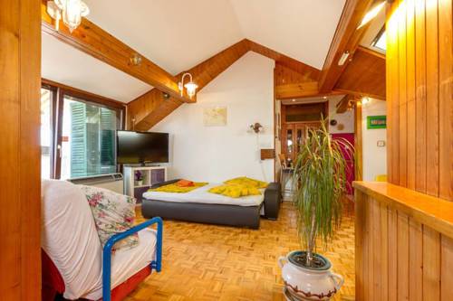 División Croacia Código de descuento de viaje booking.com