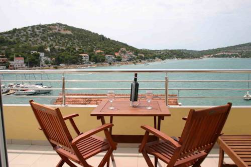 蒂斯诺 克羅地亞 Tisno 旅行折扣代码 booking.com