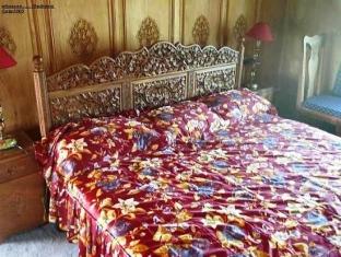 シュリーナガル インド旅行割引コード Srinagar agoda.com
