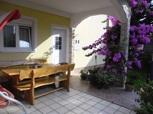 Vodice Croacia Código de descuento de viaje booking.com