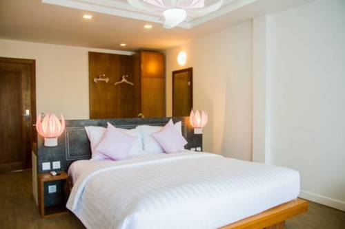 シアヌークビル カンボジア旅行割引コード Sihanoukville booking.com