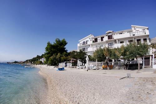 Podstrana クロアチア旅行割引コード Podstrana booking.com