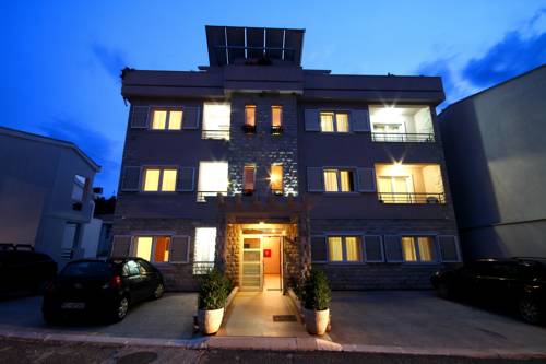 Petrovac na Moru Montenegro Codice sconto viaggio booking.com