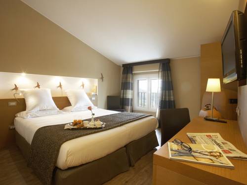 アッシジ イタリア旅行割引コード Assisi booking.com
