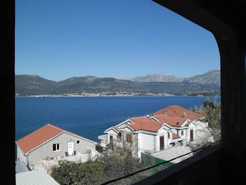 Tivat Montenegro Código de descuento de viaje booking.com