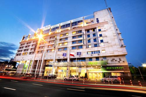 Warschau Polen Reiserabattcode booking.com