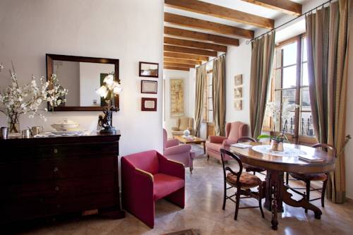 花粉莎 西班牙 Pollensa 旅行折扣代码 booking.com
