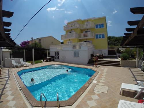 Slatine Croazia Codice sconto viaggio booking.com
