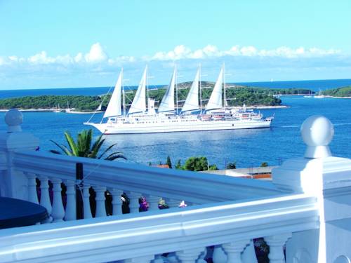 Hvar Croazia Codice sconto viaggio booking.com