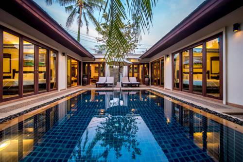 Spiaggia di Bang Tao Tailandia  Codice sconto viaggio booking.com