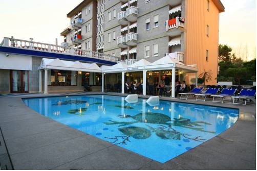 カオルレ イタリア旅行割引コード Caorle booking.com